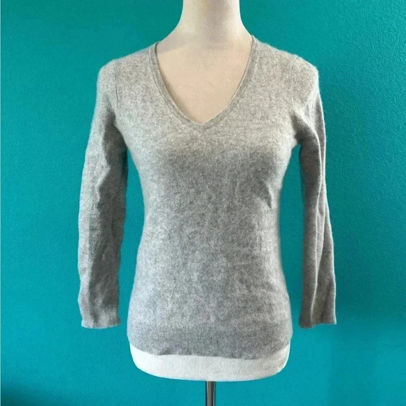 Sweaters - 100% cashmere grey soft sweater